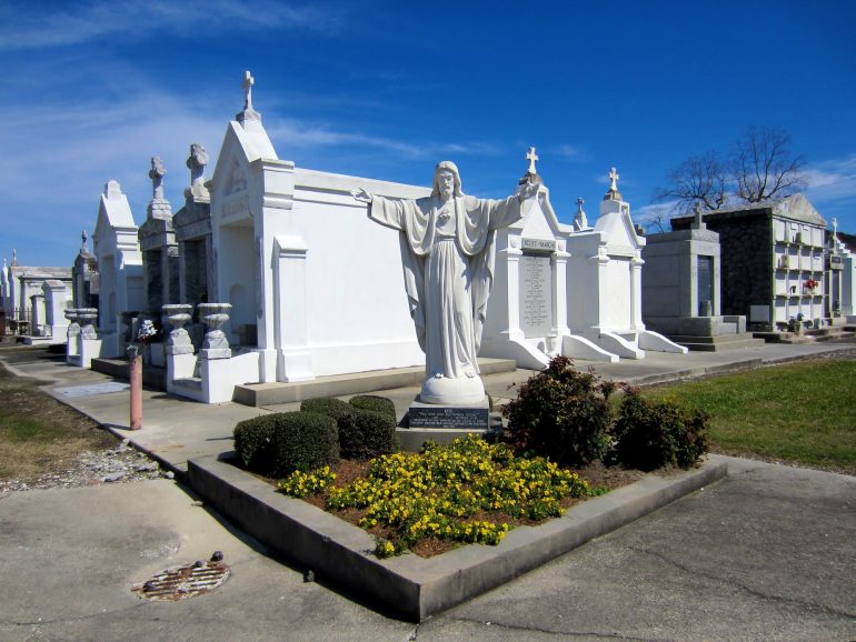 Roadtrip USA: Another New Orleans cemetary with no rain