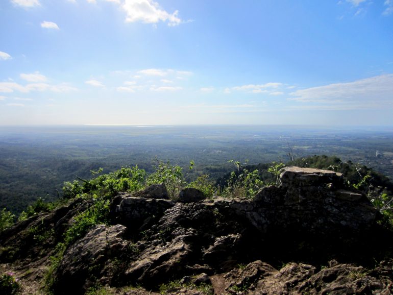 Cycling Cuba: Hills and fields