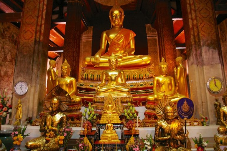 Mietwagen Thailand: Wat Yai Suwannaram