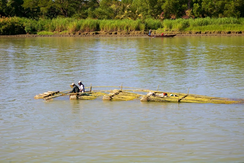 Makeshift boat on the Ayeyarwaddy