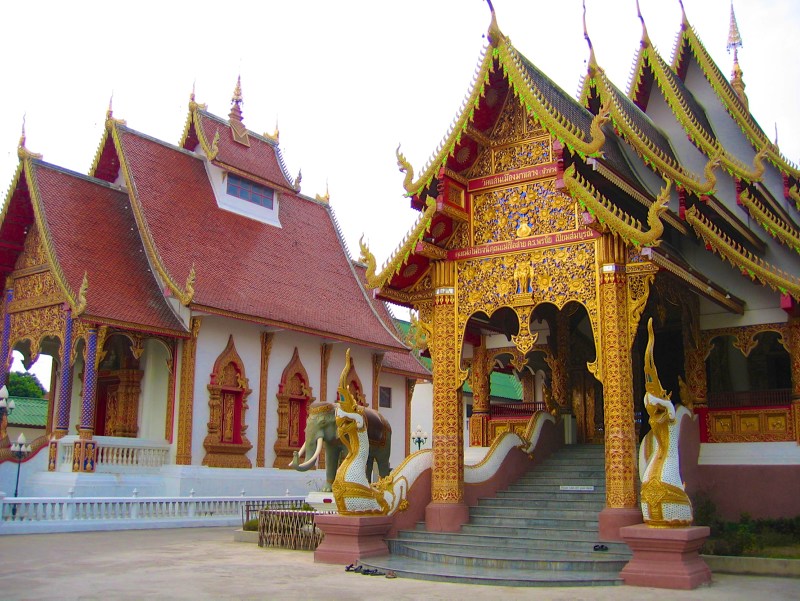 Temples in Chiangmai: Wat Huakuang