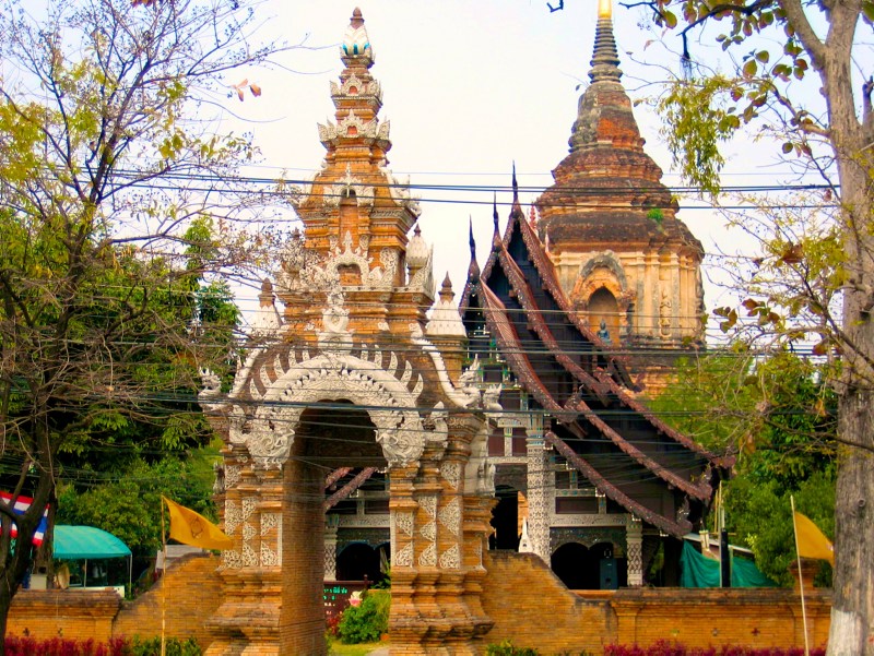 Temples in Chiangmai: Wat Lok Molee