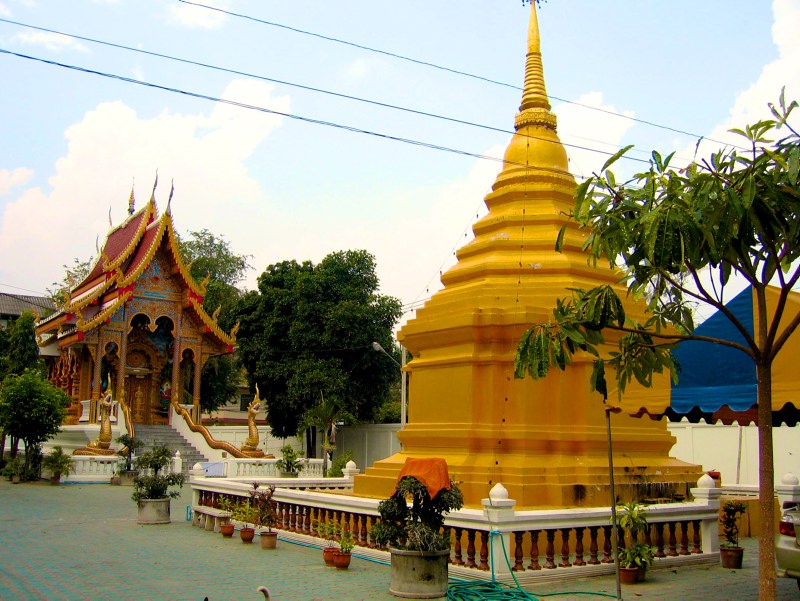Temples in Chiangmai: Wat Dubpai