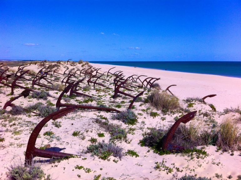 Algarve Highlights: Ankerfriedhof in Barril