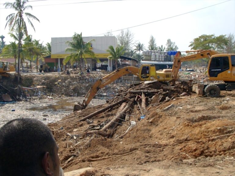 Tsunami Thailand 2014