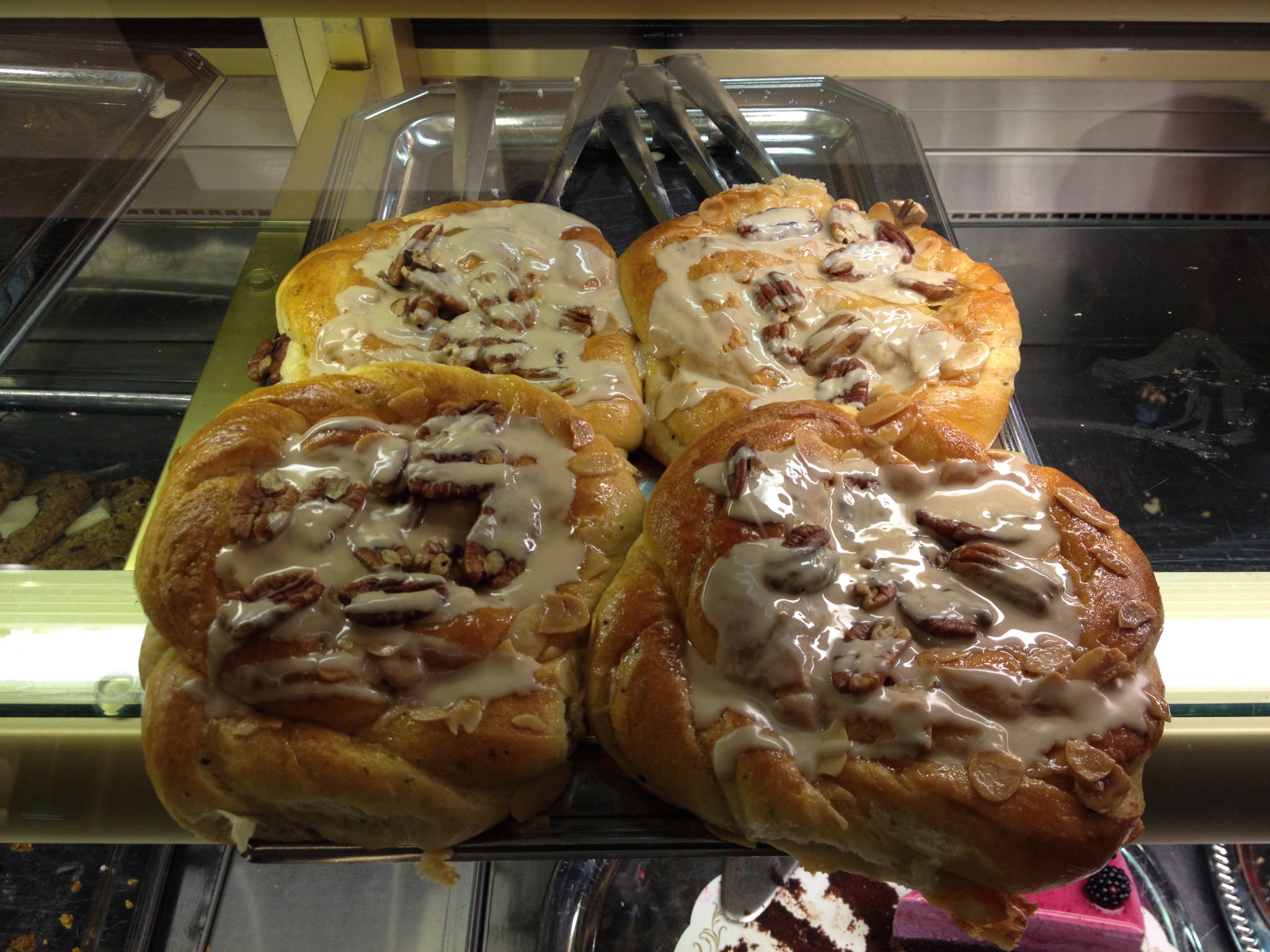 Zimtschnecken im Cafe Esplanad!