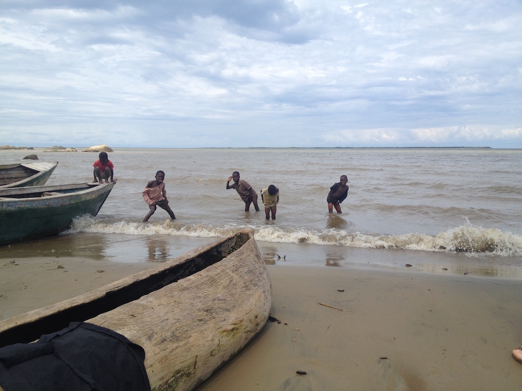 Am Ufer des Malawi-Sees