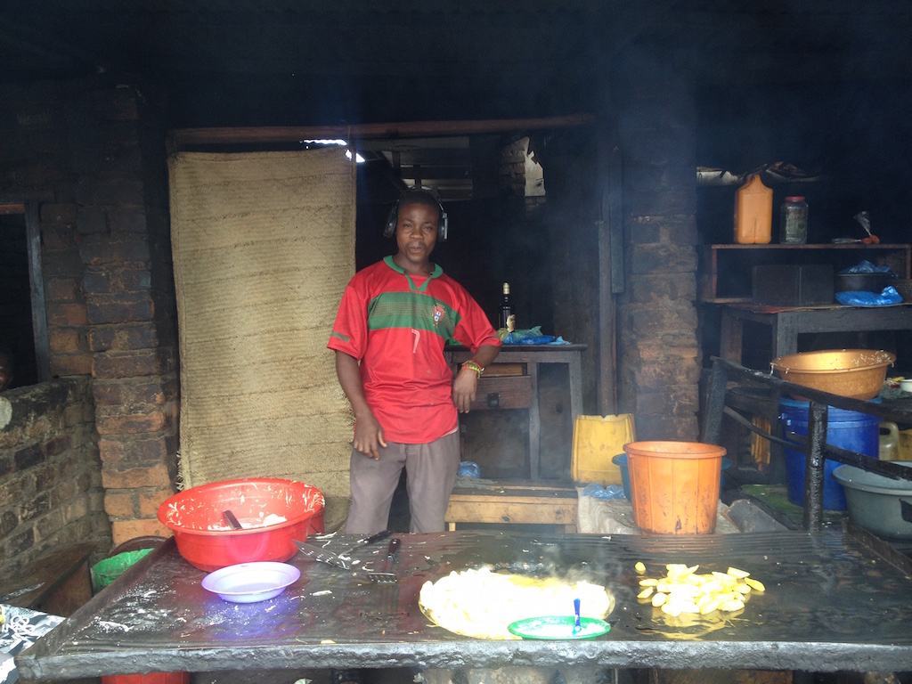 Verkäufer auf einem Markt, Malawi