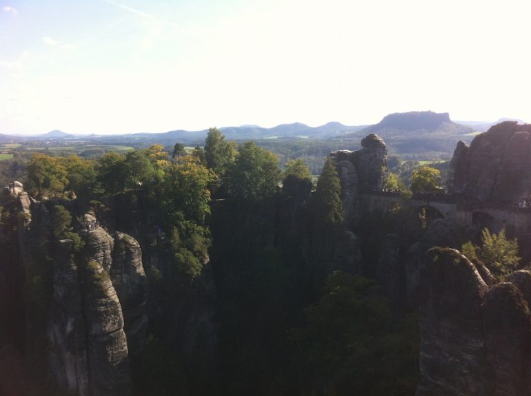 Felsen und Bäume an der Bastei, Sächsische Schweiz