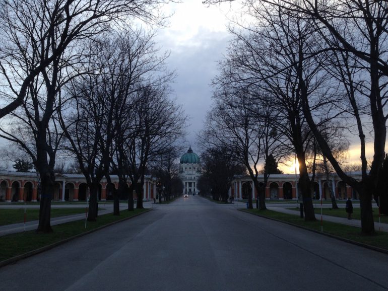 Most beautiful cemeteries: Entrance with trees in Vienna