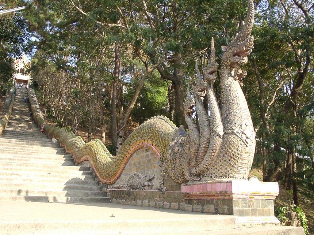 Aufgang zum Wat Phra Doi Suthep