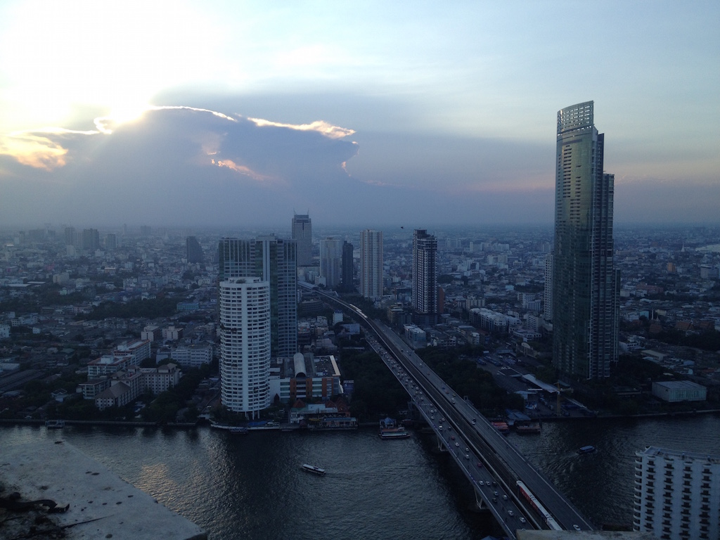 Bangkok vom Sathorn Unique