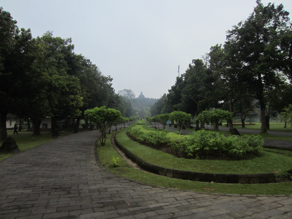 Borobodur im Nebel