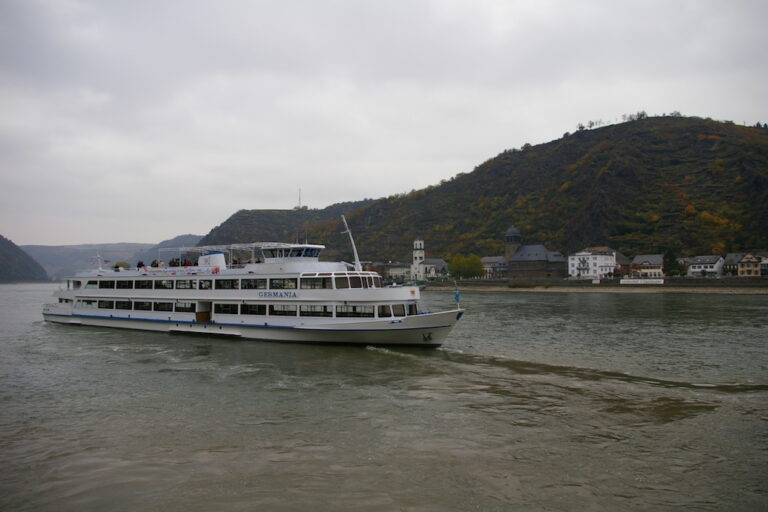 Urlaub am Rhein - Road Trip von der Mundung bis zur Quelle - LIFE IS A TRIP