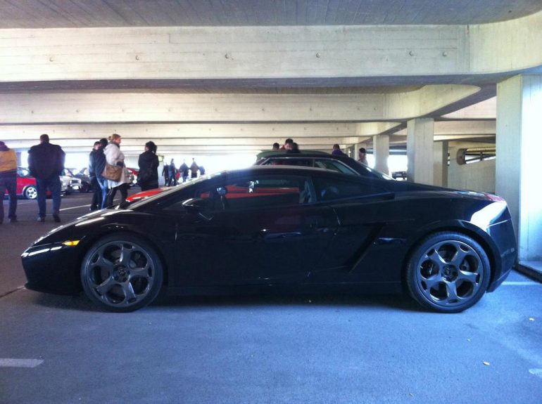 Oldtimer Berlin: Lamborghini Gallardo in Parkhaus