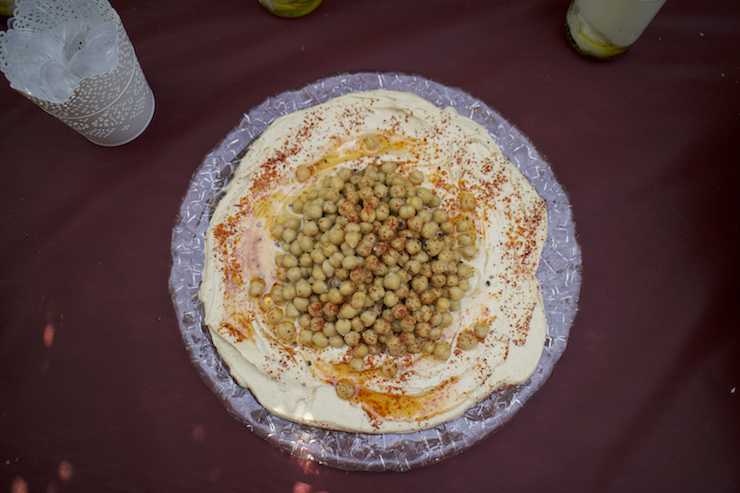 Jerusalem: Teller mit Hummus im Restaurant Lina