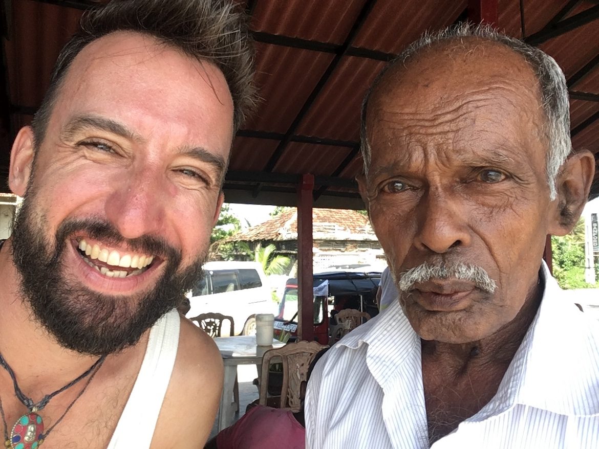 Tuk Tuk Tournament Sri Lanka: marco Buch mit Einheimischem