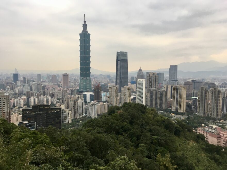 Blick auf das Taipei 101 vom Elephant Mountain