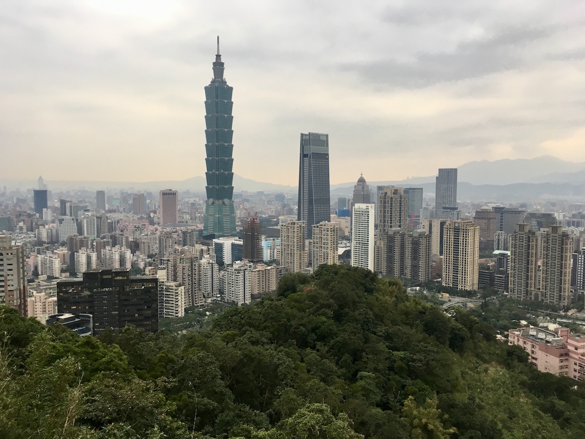 Blick auf das Taipei 101 vom Elephant Mountain