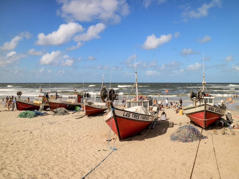 Uruguay Sehenswürdigkeiten: Playa de los Pescadores in Punta del Diablo