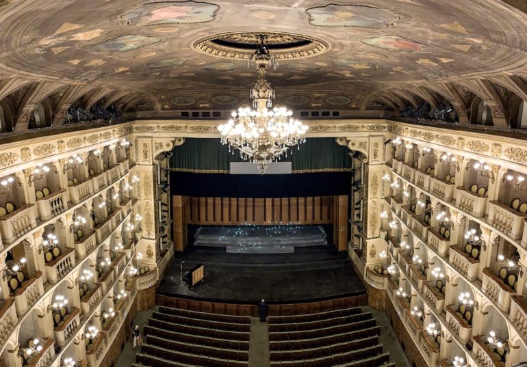Emilia Romagna: Blick ins Teatro Comunale Bologna