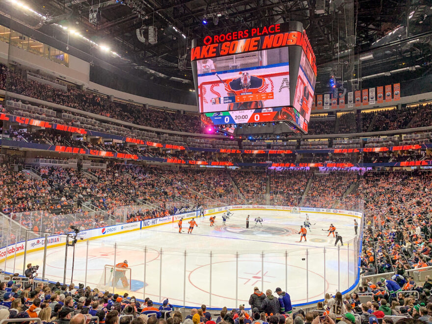 Alberta Highlights: Eishockeyspiel im Rogers Place