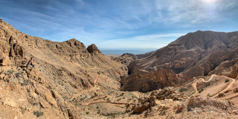 Berge und Himmel im Oman