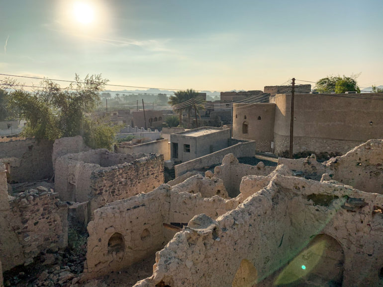 Ruinen in Ibra auf einem Oman Roadtrip