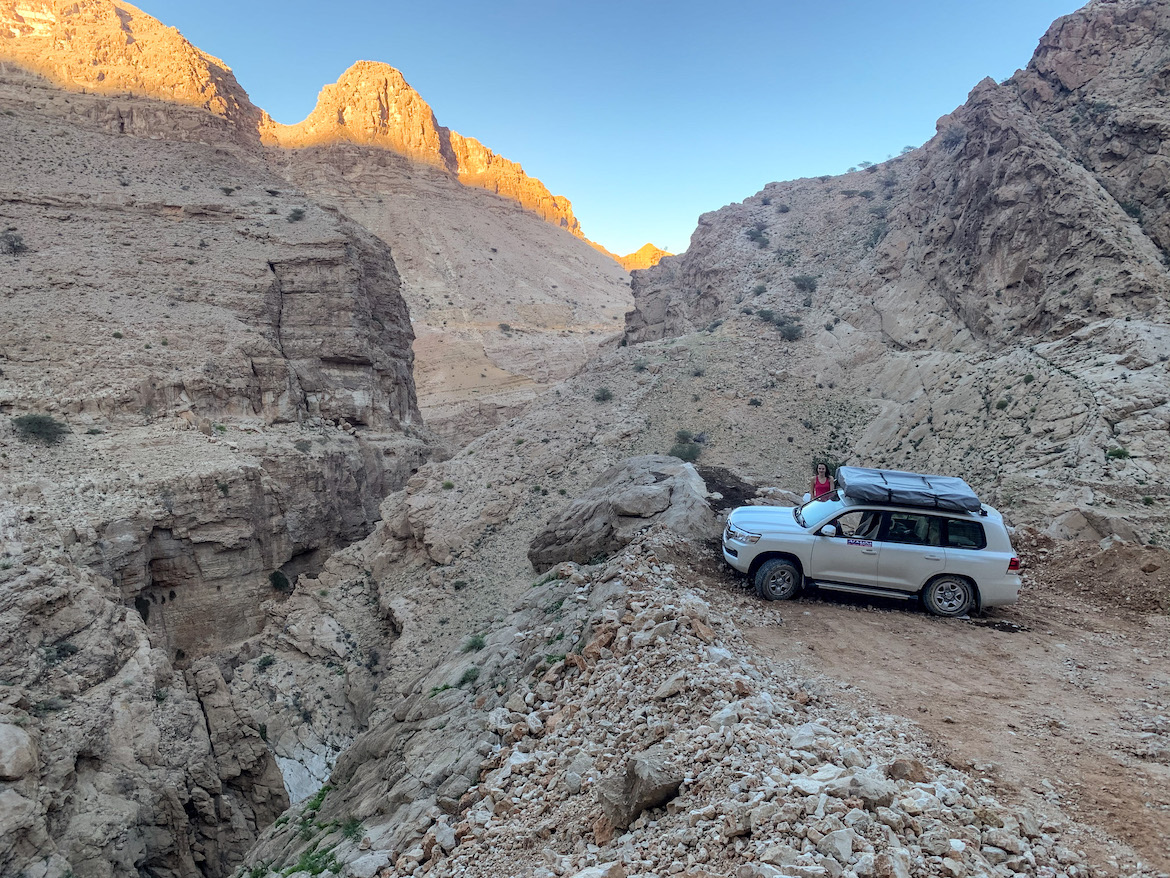 Geländewagen auf einem Oman Roadtrip