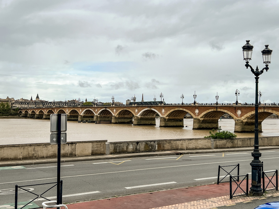 Pont Pierre Bordeaux Nuuvelle Aquitaine