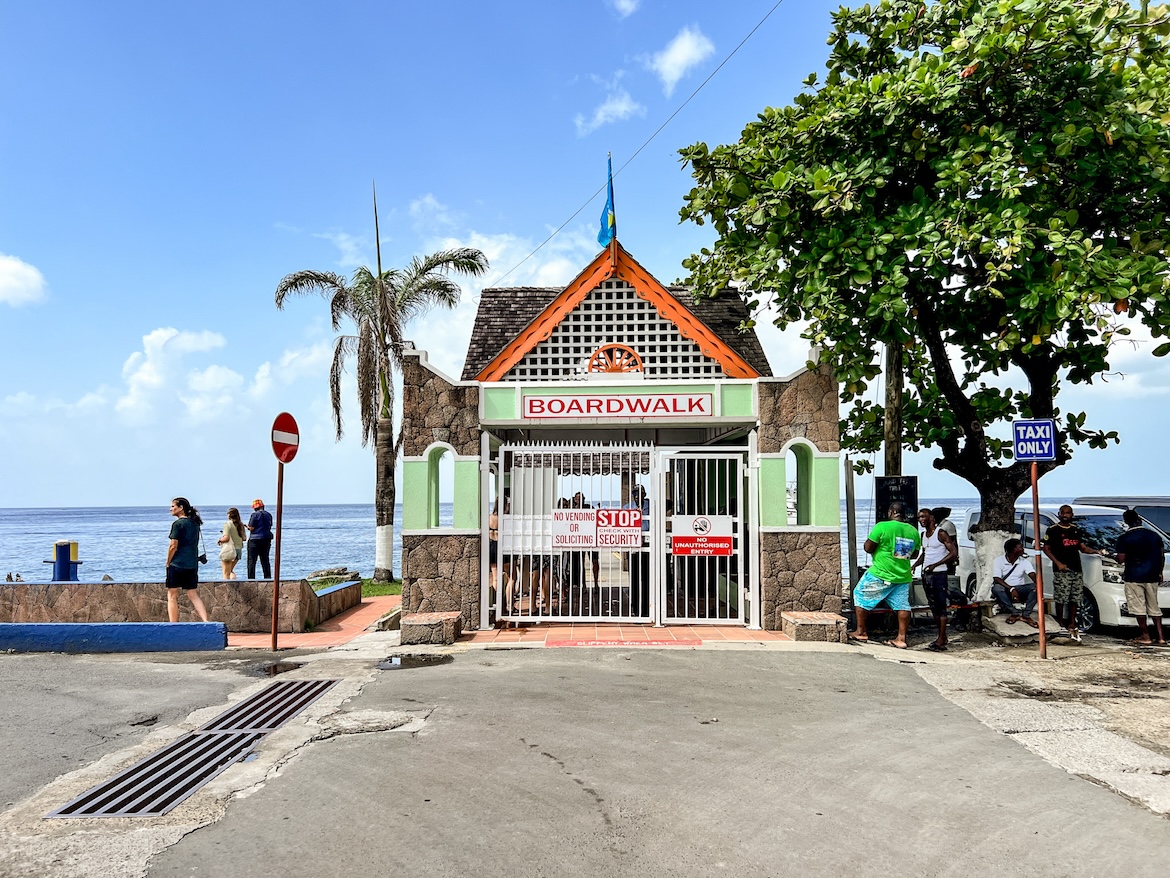 Bunte Hütte Palmen Meer Saint Lucia Karibik