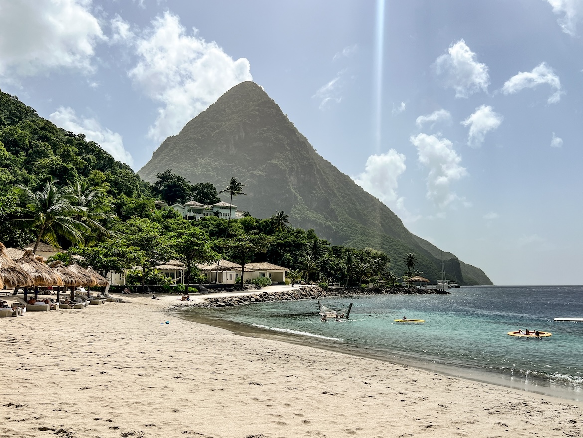 Strand Meer Piton Vulkan Saint Lucia Karibik