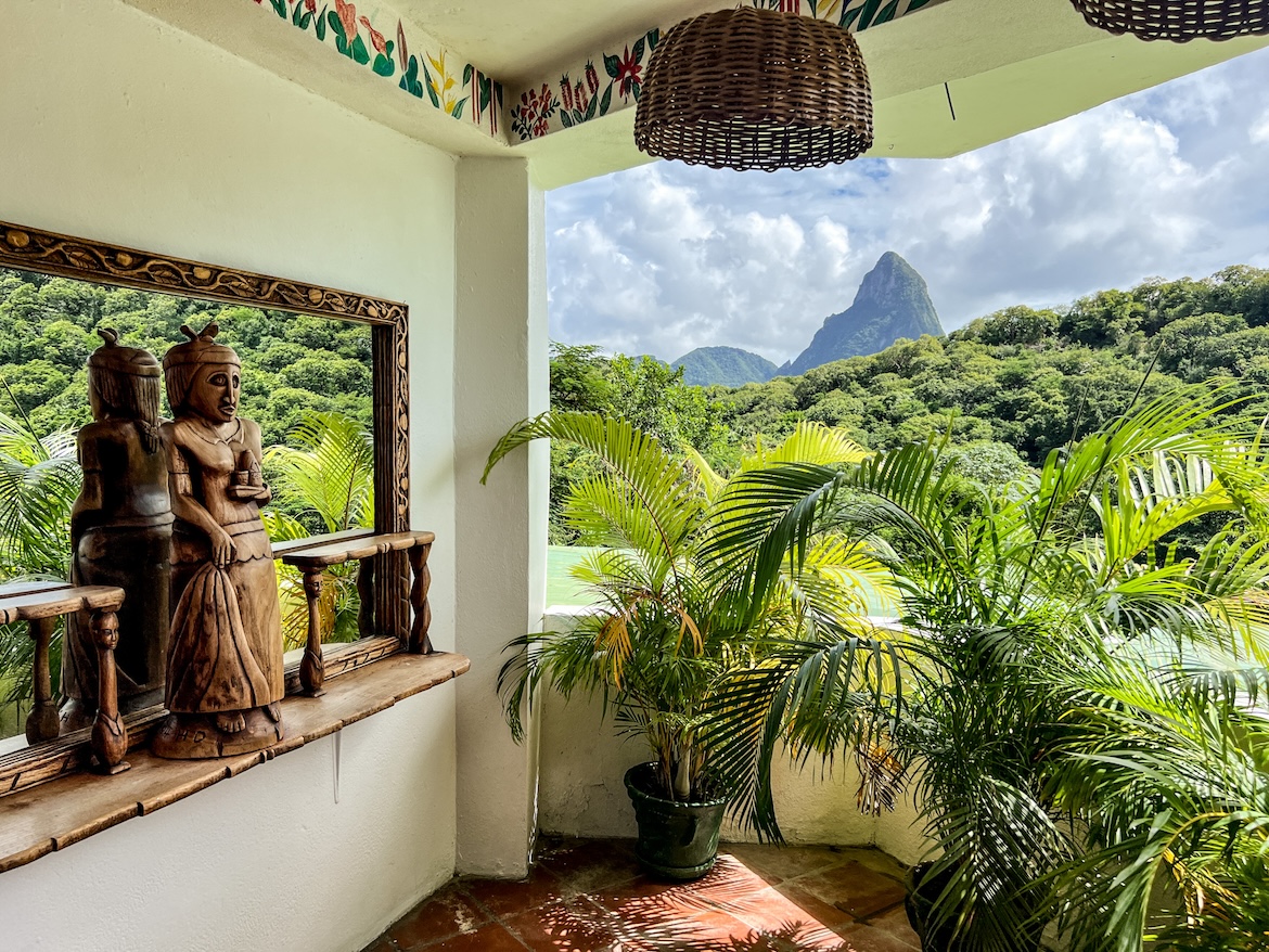 Staue Spiegel Regenwald Saint Lucia Karibik